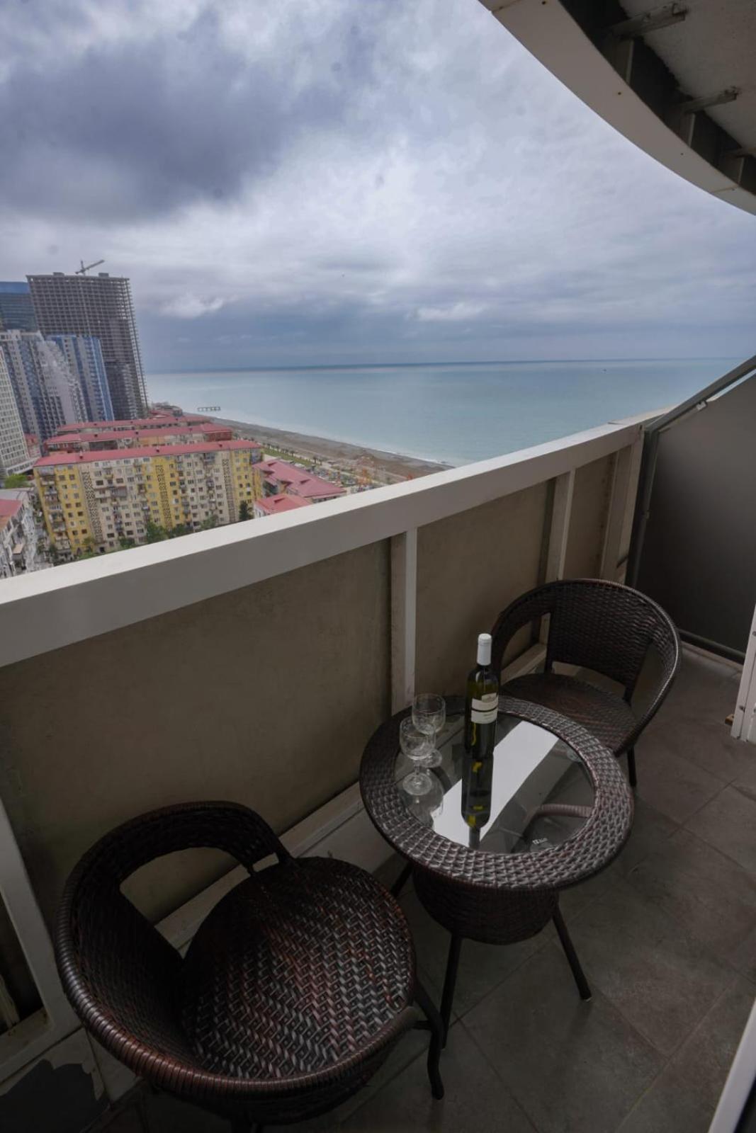 Apartment Orbi Dado Batumi Exterior foto